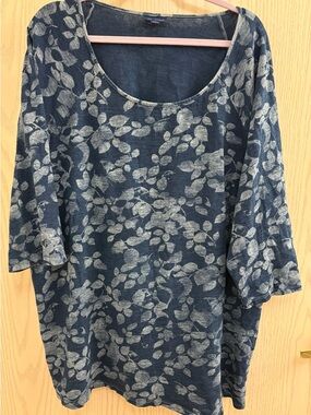 J. Jill Indigo Navy Blue Floral Scoop Neck Tunic